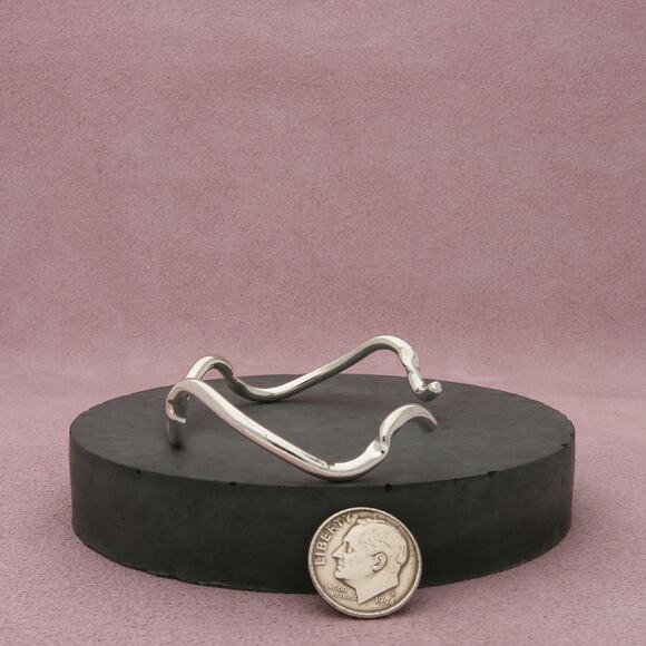 sterling silver wavy twisted cuff bracelet size 6.75in - Picture 2 of 3